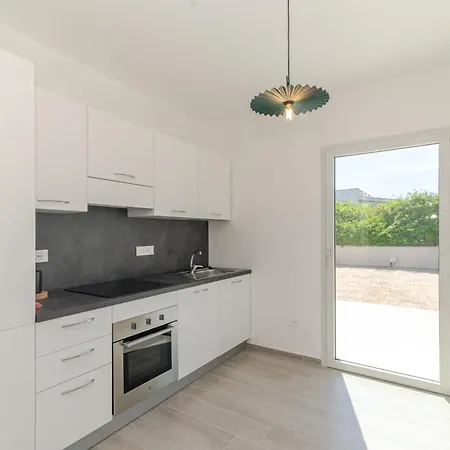 Apartman Blu With Patio *