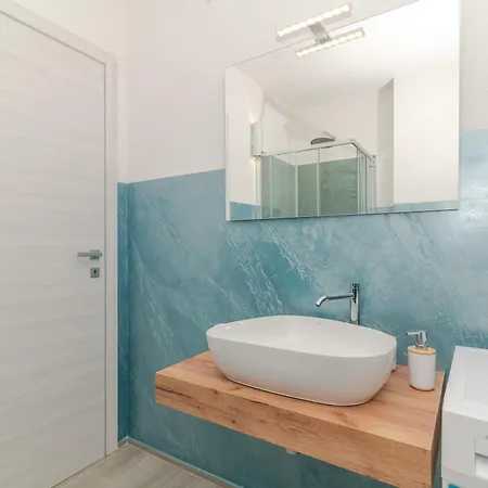Appartement Blu With Patio