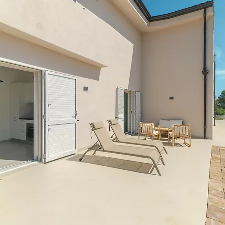 Διαμέρισμα Blu With Patio *